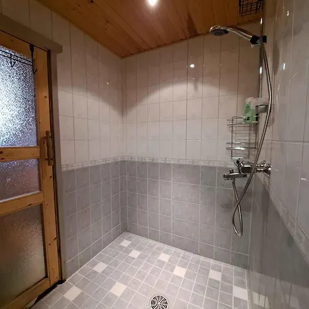 Loma-otso B アパート